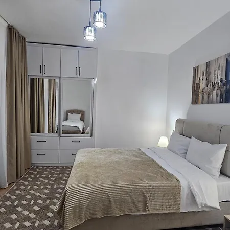 Apartament Near The Sea *